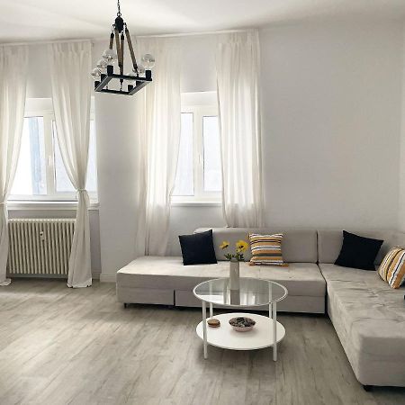 White Apartment Bucharest Luaran gambar