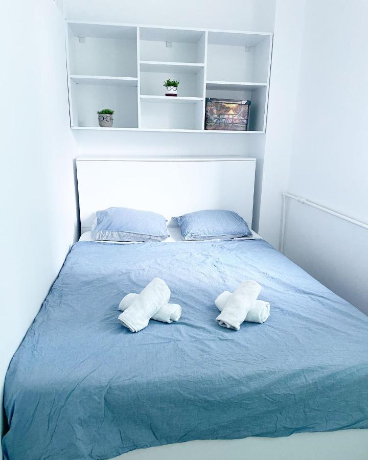 White Apartment Bucharest Luaran gambar