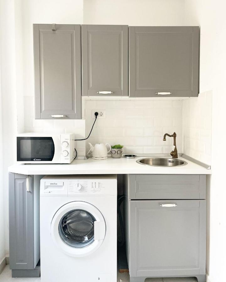 White Apartment Bucharest Luaran gambar